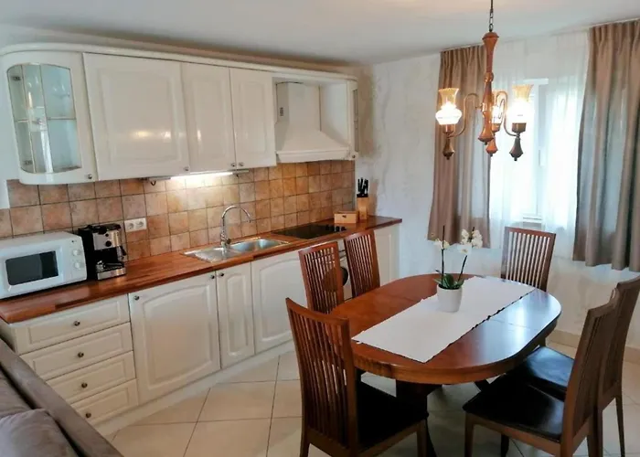 Marid - One Bedroom With Balcony