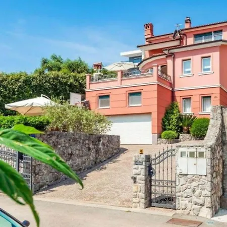 Marid - One Bedroom With Balcony Opatija