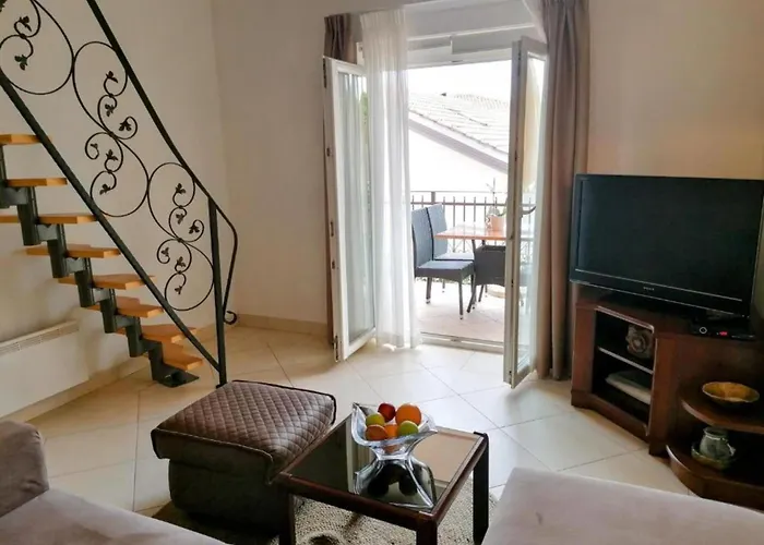 Marid - One Bedroom With Balcony *